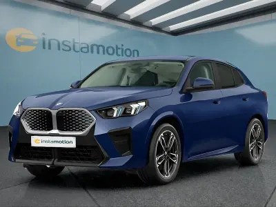 Neu BMW iX2 M Sport 150 kW (204 PS) 2026 Blau SUV
