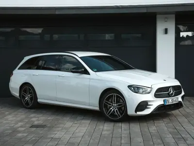 Gebraucht Mercedes E400 330 PS (242 kW) 2020 Weiß Kombi