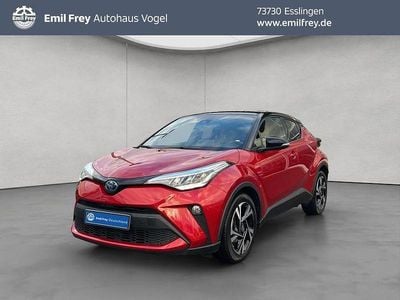 Karminarot metallic / dach schwarz Gebraucht 2022 Toyota C-HR Team SUV | 24.370 € (Fairer Preis)