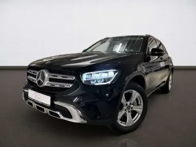 Używany Mercedes GLC300e 194 KM (142 kW) 2022 Czarny SUV