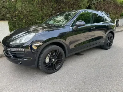 Gebraucht Porsche Cayenne S 400 PS (294 kW) 2012 Tiefschwarzmetallic SUV