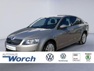 Gebraucht Skoda Octavia Ambition 110 PS (80 kW) 2015 Cappuccinobeige metallic Limousine