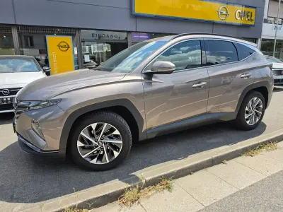 Gebraucht Hyundai Tucson 150 PS (110 kW) 2021 Grau metallic (metallic) SUV