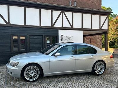 BMW 745