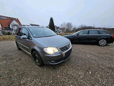 Gebraucht VW Touran 140 PS (102 kW) 2007 Grau Van / Kleinbus
