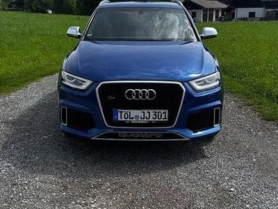 Blau Gebraucht 2013 Audi RS Q3 Ambiente SUV | 24.990 € (Guter Preis)
