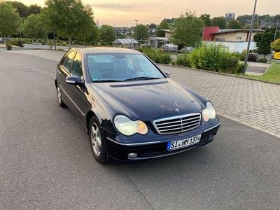 Mercedes C200