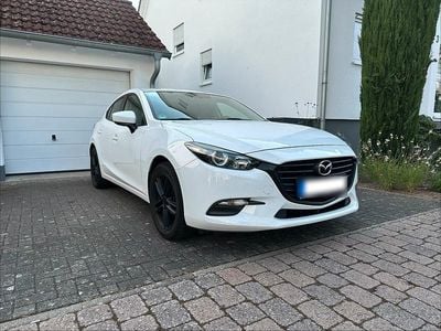 Second-hand Mazda 3 101 CP (74 kW) 2017 Alb Hatchback