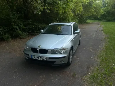 Gebraucht BMW 118 129 PS (94 kW) 2006 Silber Kleinwagen