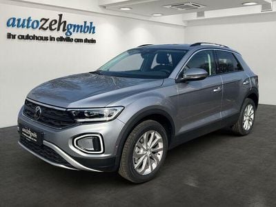 Neu VW T-Roc Life 116 PS (85 kW) 2025 Silver metallic SUV