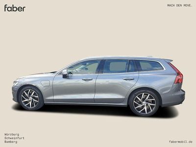 Grau Gebraucht 2020 Volvo V60 Momentum Kombi | 23.290 € (Guter Preis)