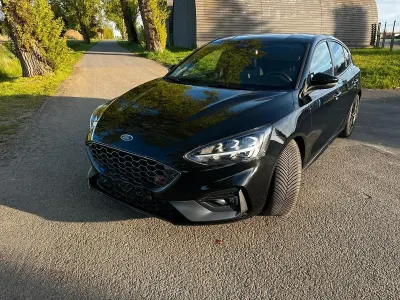 Gebraucht Ford Focus ST 280 PS (205 kW) 2020 Schwarz Limousine