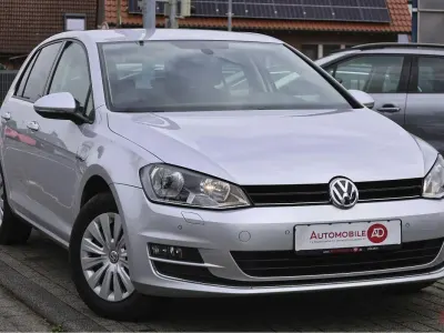 Używany VW Golf VII LOUNGE 86 KM (63 kW) 2016 Srebrny Sedan/Limuzyna