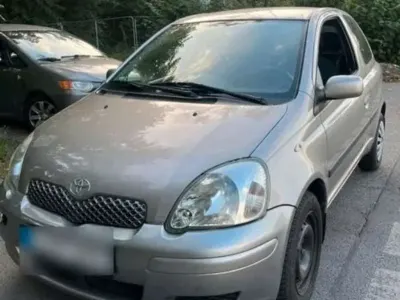 Gebraucht Toyota Yaris Sol 68 PS (50 kW) 2003 Beige Kleinwagen