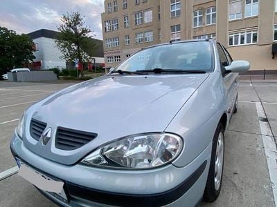 Gebraucht Renault Mégane II 107 PS (78 kW) 2002 Silber Kleinwagen