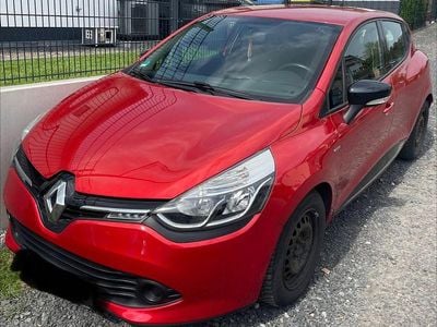 Gebraucht Renault Clio IV 90 PS (66 kW) 2016 Rot Limousine