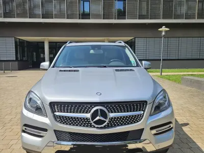 Gebraucht Mercedes ML350 258 PS (189 kW) 2014 Grau SUV