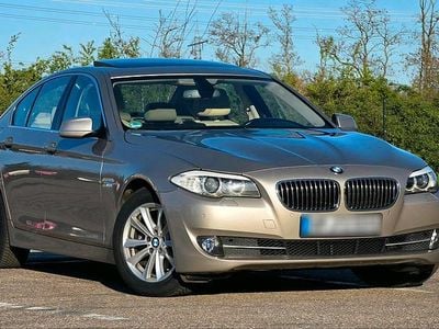 Gebraucht BMW 523 204 PS (150 kW) 2010 Silber Limousine