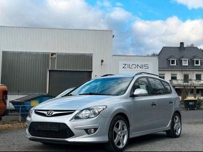 Usata Hyundai i30 101 CV (74 kW) 2011 Argento Station wagon