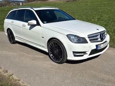 Usata Mercedes C350 Avantgarde 306 CV (225 kW) 2011 Bianco Berlina