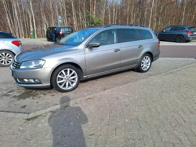 Gebraucht VW Passat 140 PS (102 kW) 2014 Grau Kombi