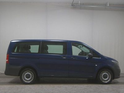 Usado Mercedes Vito 136 HP (100 kW) 2020 Azul Van