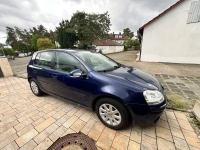 Gebraucht VW Golf IV Comfortline 116 PS (85 kW) 2005 Blau Limousine
