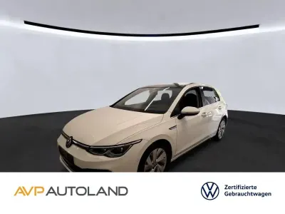 Gebraucht VW Golf VIII Style 150 PS (110 kW) 2022 Weiß Limousine