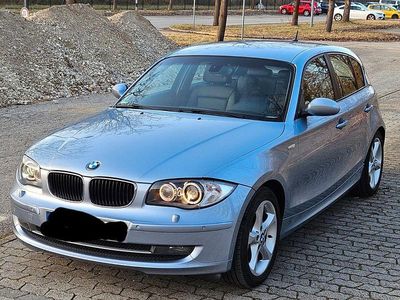 Gebraucht BMW 118 143 PS (105 kW) 2009 Silber Kleinwagen