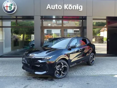 Neu Alfa Romeo Junior Ti 145 PS (106 kW) 2026 Nero tortona SUV