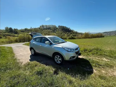 Używany Hyundai Tucson 111 KM (81 kW) 2011 Srebrny SUV