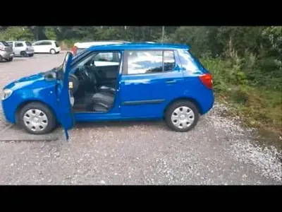 Gebraucht Skoda Fabia 60 PS (44 kW) 2009 Blau Kleinwagen