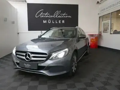 Gebraucht Mercedes C180 156 PS (114 kW) 2016 Grau Limousine