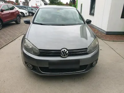 Gebraucht VW Golf VI Style 122 PS (89 kW) 2011 Grau Limousine
