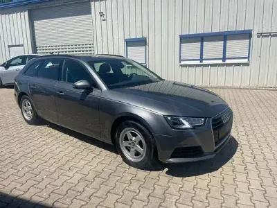 Gebraucht Audi A4 150 PS (110 kW) 2018 Graumetallic Kombi
