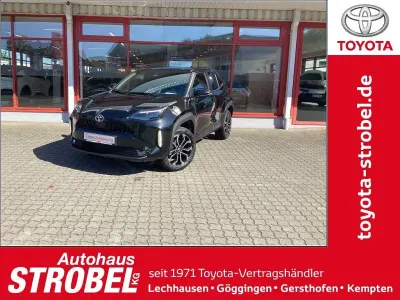 Neu Toyota Yaris Cross 131 PS (96 kW) 2026 Mysticschwarz mica SUV