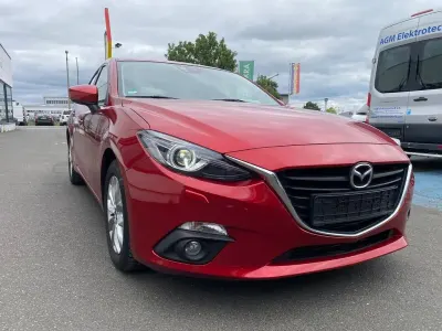 Gebraucht Mazda 3 Center-Line 150 PS (110 kW) 2014 Rot Limousine