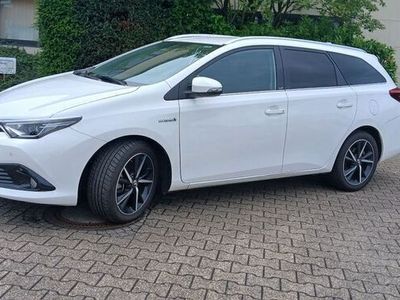 Toyota Auris Touring Sports