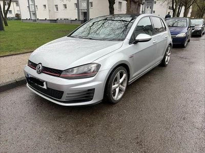 Gebraucht VW Golf VII GTI 220 PS (161 kW) 2015 Silber Limousine