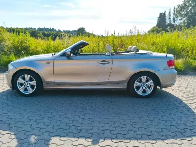 Gebraucht BMW 118 Cabriolet 143 PS (105 kW) 2010 Gold Cabrio
