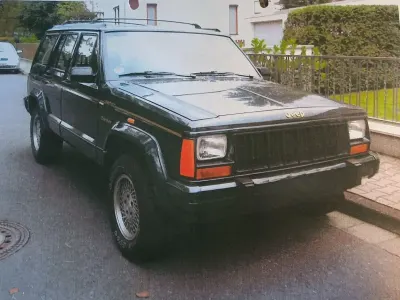 Gebraucht Jeep Cherokee 184 PS (135 kW) 1995 Grün SUV