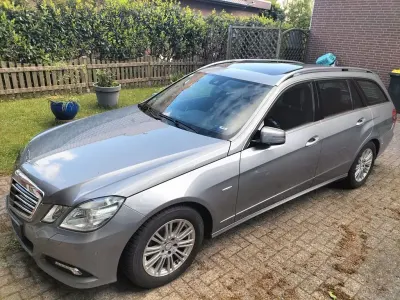 Gebraucht Mercedes E250 204 PS (150 kW) 2010 Silber Limousine