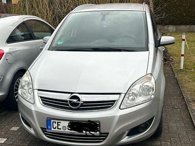 Gebraucht Opel Zafira 140 PS (102 kW) 2008 Silber Van / Kleinbus