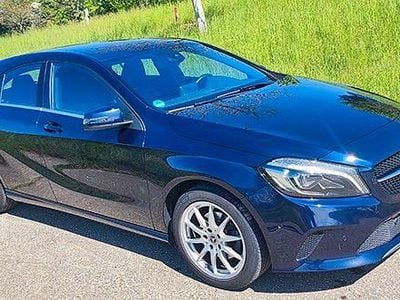 Usata Mercedes A220 177 CV (130 kW) 2018 Blu Berlina