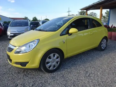Gebraucht Opel Corsa Edition 69 PS (50 kW) 2010 Gelb Kleinwagen