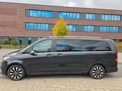 Gebraucht Mercedes V250 Avantgarde 190 PS (139 kW) 2021 Grau Van / Kleinbus