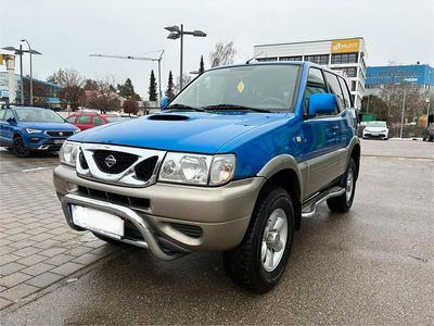 Blau Gebraucht 2001 Nissan Terrano SUV | 15.000 €