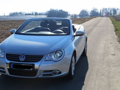 Silber metallic Gebraucht 2009 VW Eos Edition Cabrio | 16.850 €