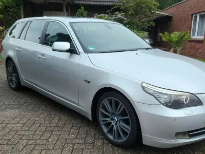 Gebraucht BMW 523 190 PS (139 kW) 2008 Silber Kombi