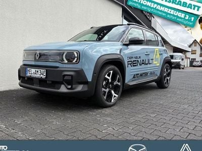 Blau Gebraucht 2025 Renault 4 E-Tech Komfort SUV | 34.290 € (Fairer Preis)
